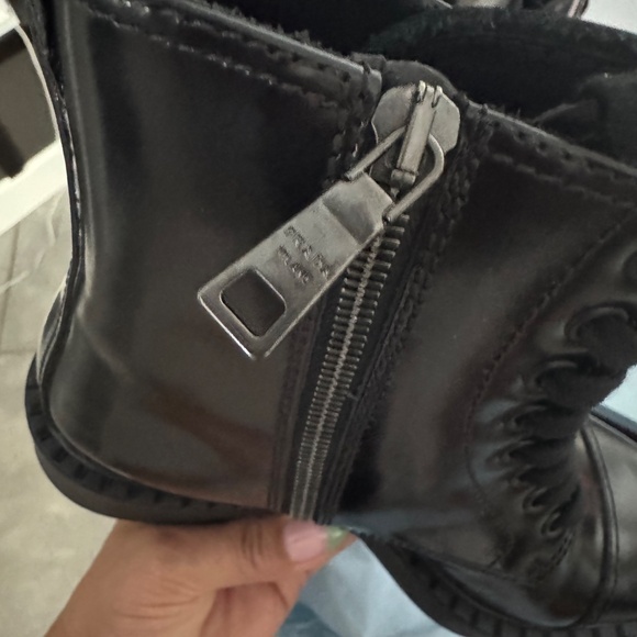 PRADA SPAZZOLATO LEATHER COMBAT BOOTS IN BLACK - Picture 7 of 11